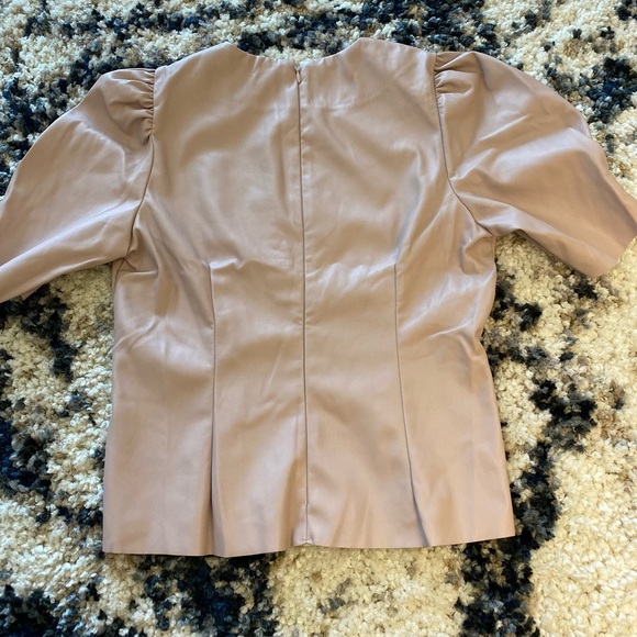 Lulu’s mauve pink vegan leather blouse. - Picture 2 of 2